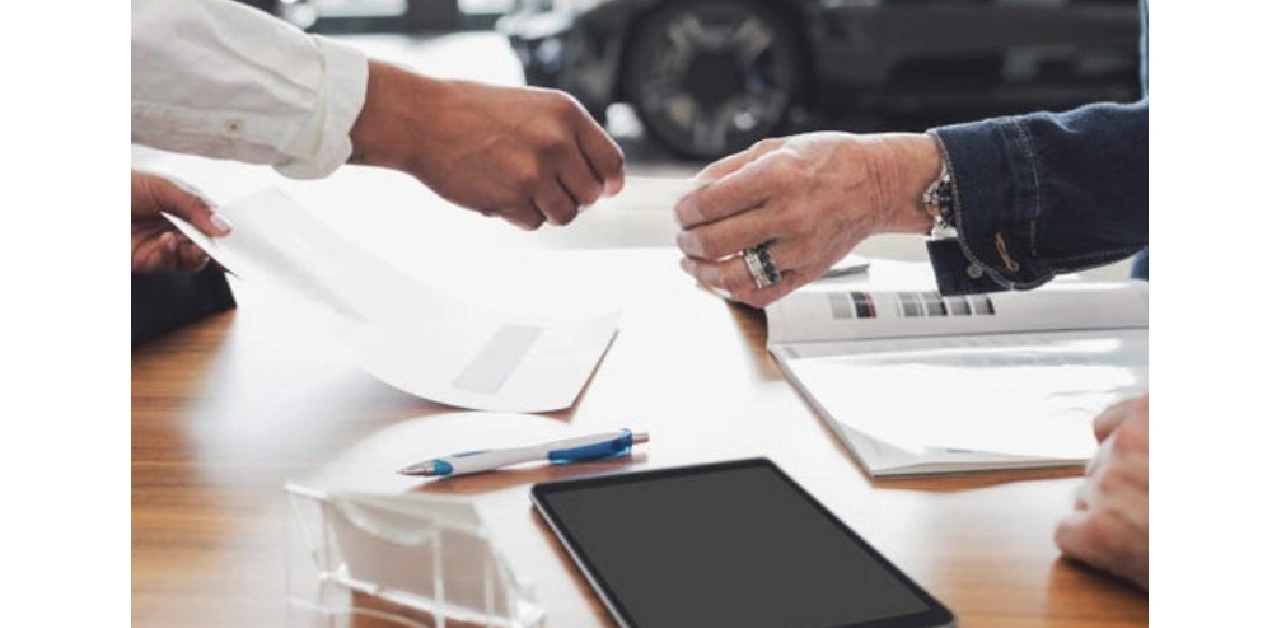 The difference between in-person and online insurance renewal